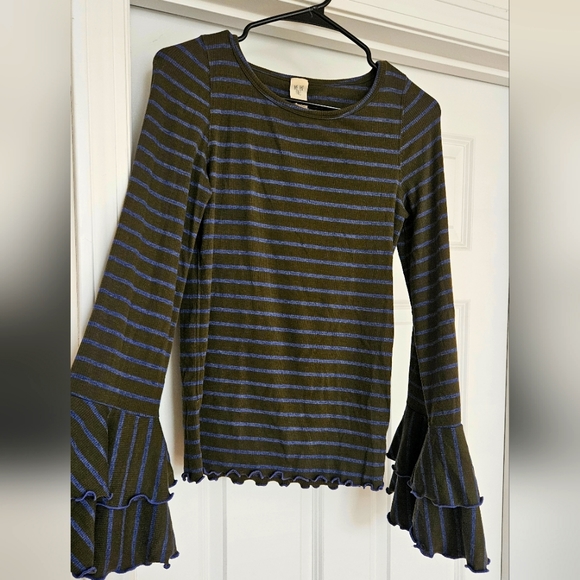 Free People Tops - Free People Good Find Bell Sleeve Top M